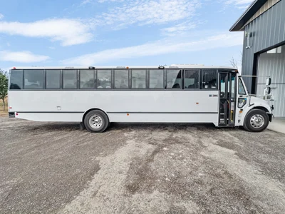 40 passenger shuttle bus exterior alternate view